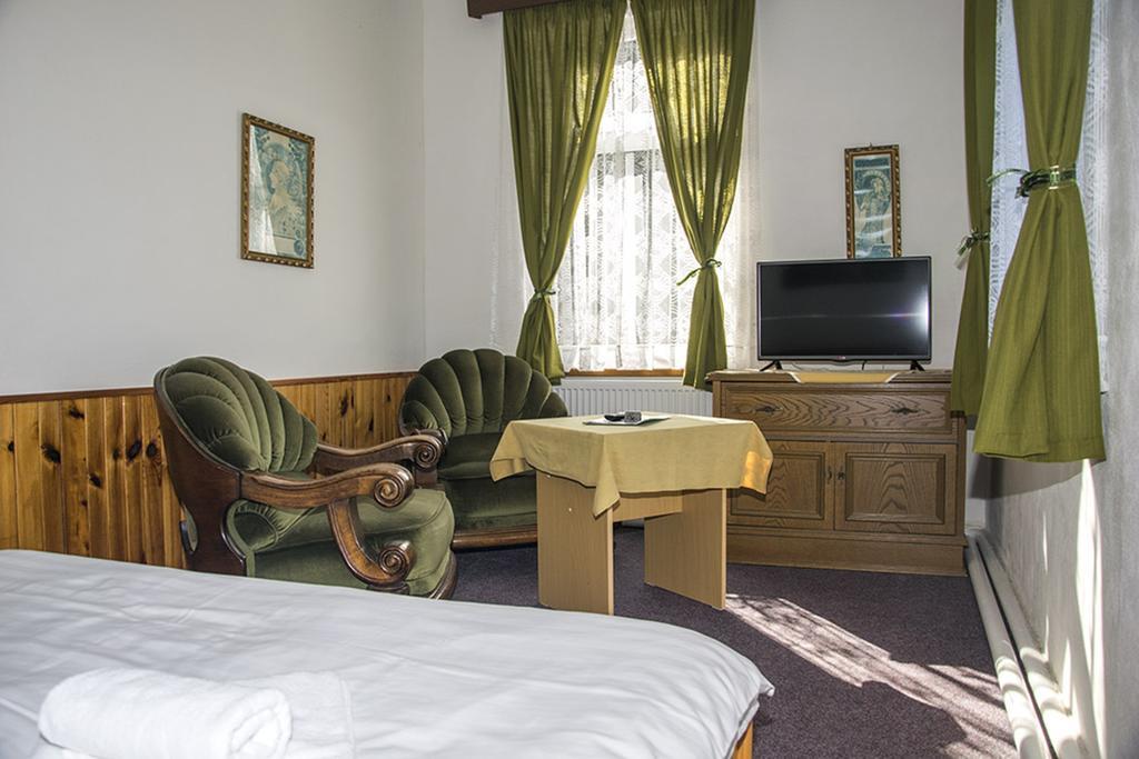 Hotel Garni Belveder Хренско Экстерьер фото