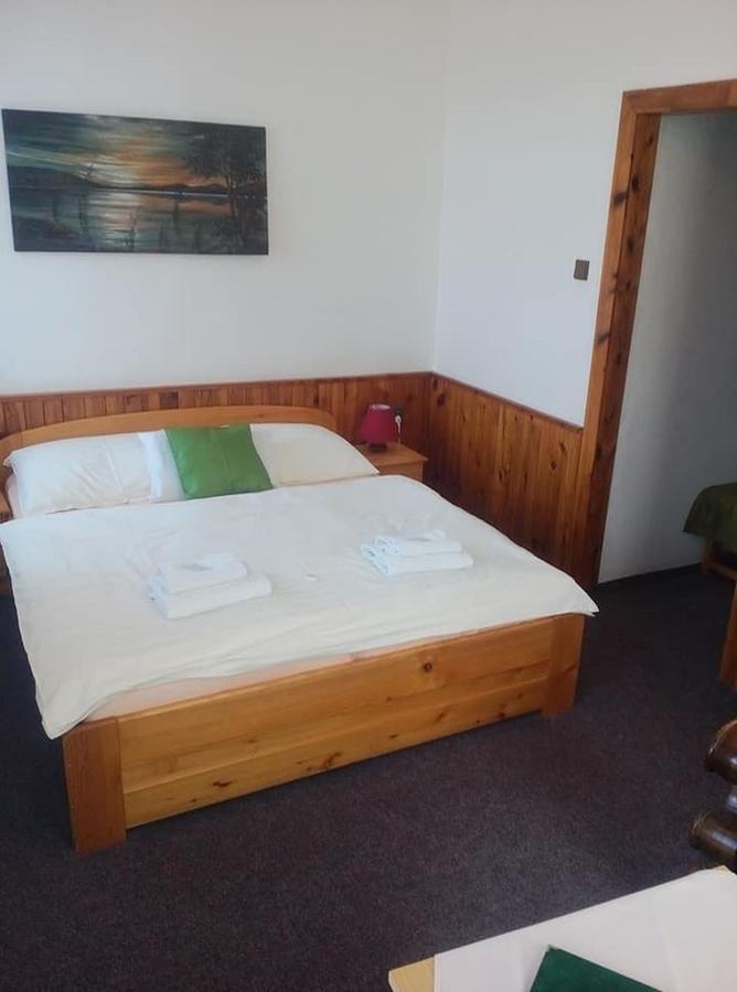 Hotel Garni Belveder Хренско Экстерьер фото